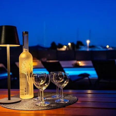 La Dolce Vita-trogir فيلة