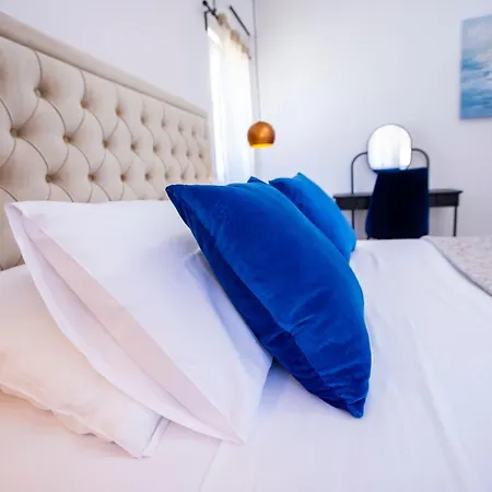 فيلة La Dolce Vita-trogir